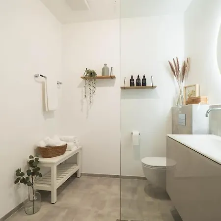 Luxury Apartment, In The Old Town On The Lake... אוברלינגן