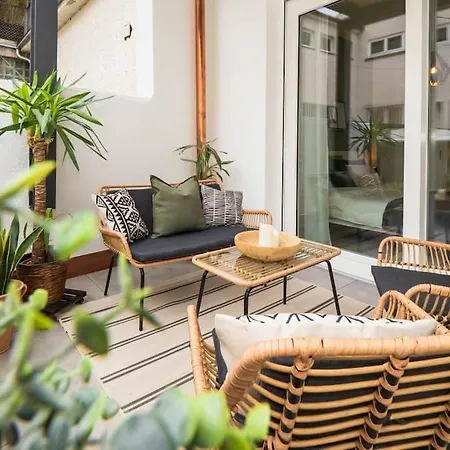 Luxury Apartment, In The Old Town On The Lake... Daire