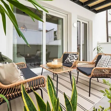 Luxury Apartment, In The Old Town On The Lake... *