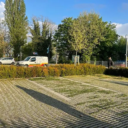 Luxury Apartment, In The Old Town On The Lake... אוברלינגן